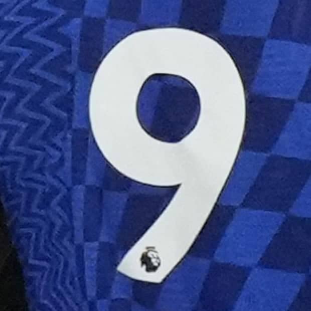 Tidak ada yang ingin menyentuh jersey No 9 Chelsea yang 'terkutuk', akui Thomas Tuchel |  Chelsea