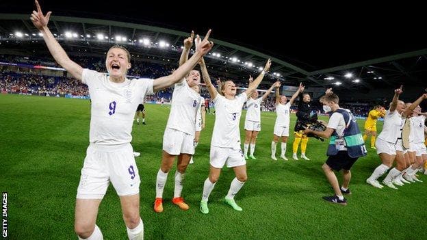 Euro 2022: Mengapa penggemar Inggris berhak untuk bersemangat - tetapi para pemain harus tetap membumi setelah menang 8-0