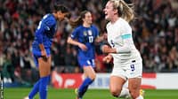 Inggris 2-1 AS: Singa betina mengalahkan juara dunia di pertandingan persahabatan di Wembley