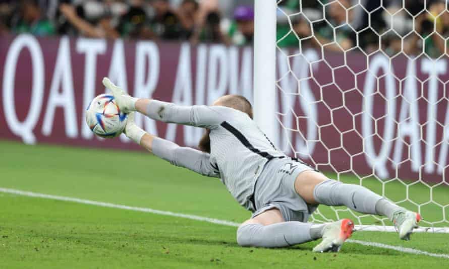 'Saya bukan pahlawan': Andrew Redmayne masuk buku sejarah saat Socceroos mencapai Piala Dunia |  Kualifikasi Piala Dunia 2022