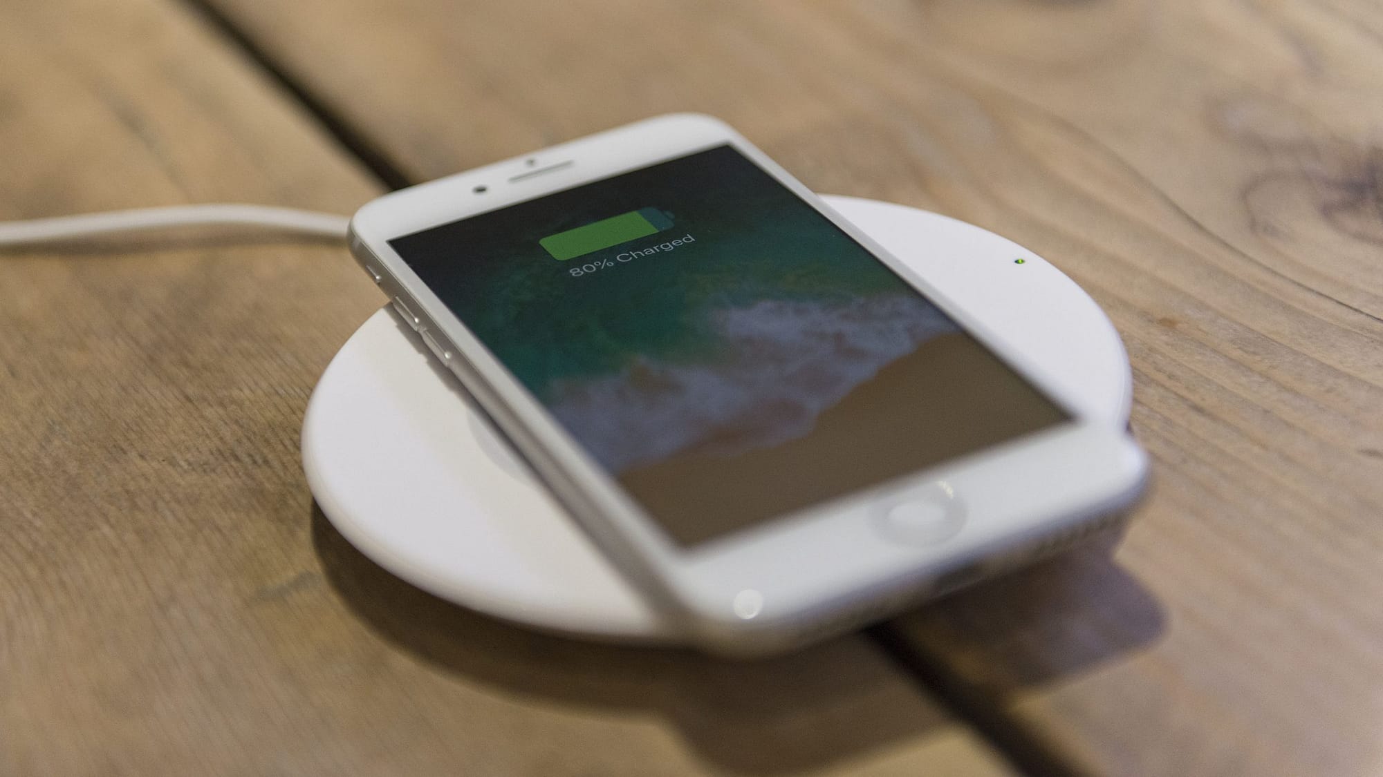 Apple menghadapi gugatan miliaran dolar atas dugaan 'pelambatan' baterai iPhone